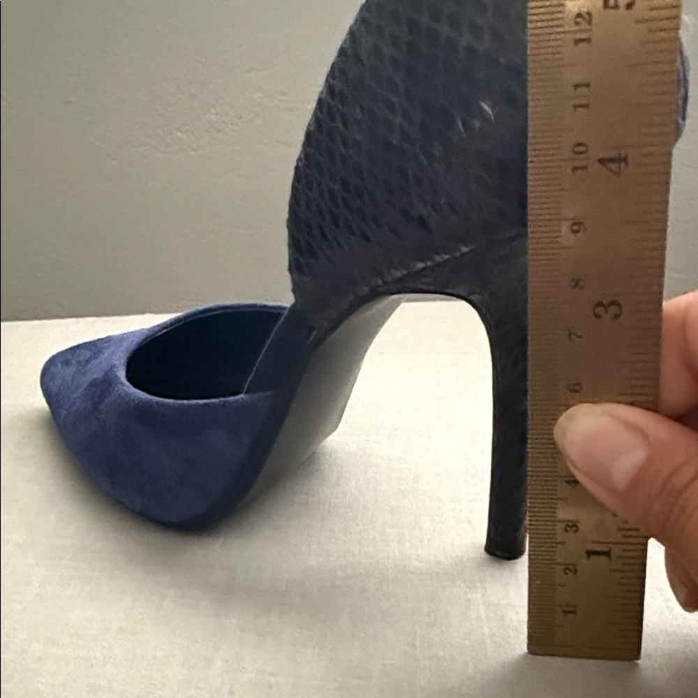 Steve Madden Navy and Black Heels - Picture 7 of 7